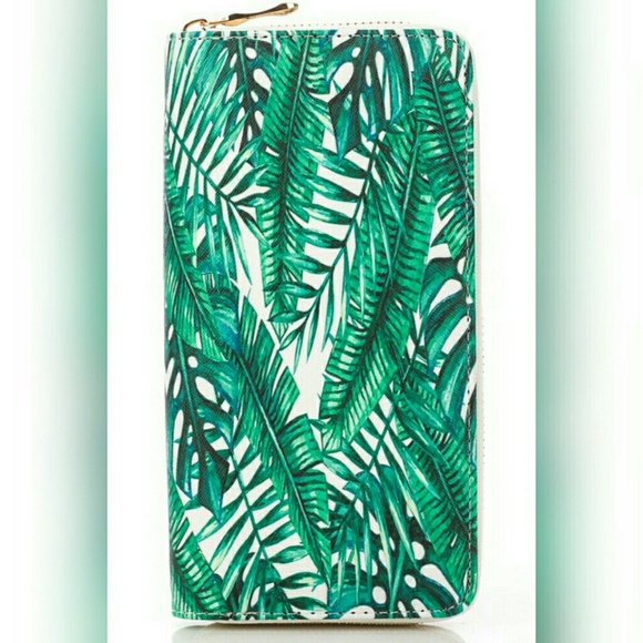 Leaf Print Wallet - Picture 1 of 3